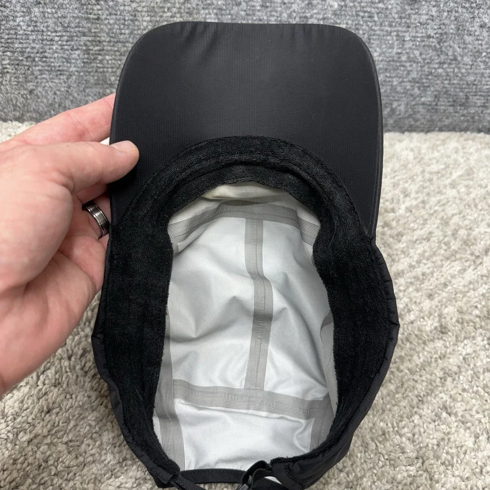 The North Face Flight Series running hat cap adjustable black (needs cleaning)